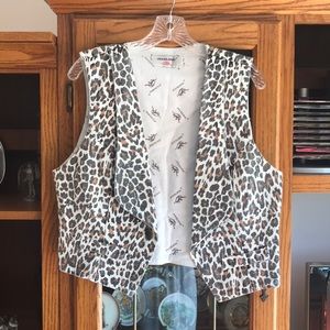 Vintage cheetah print vest